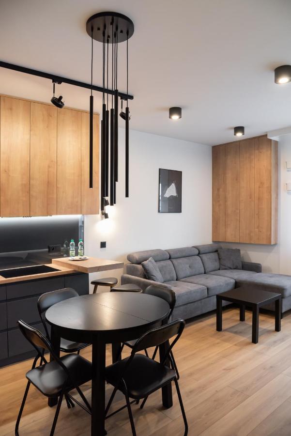 Zoliborz Obsidian Apartment Warsaw Exterior photo
